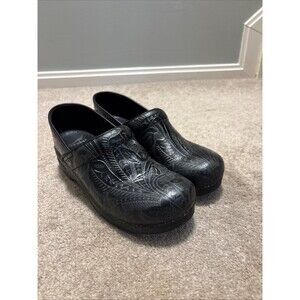 Dansko Womens Black Tooled Leather Clog Size Women’s 42 EU 12 US - 906020202